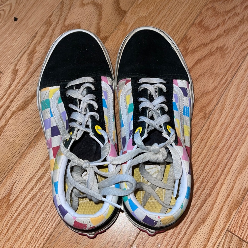 Women’s vans size 5 and a half